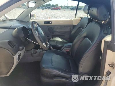 Zdjęcie 7 z 12 samochodu: 2005 VOLKSWAGEN NEW BEETLE GLS VIN:3VWCM31Y05M354464 - miniatura