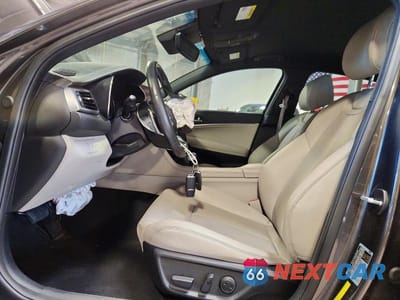 Zdjęcie 7 z 12 samochodu: 2022 GENESIS G70 2.0T VIN:KMTG34TA6NU100204 - miniatura