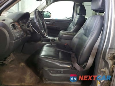 Zdjęcie 7 z 12 samochodu: 2009 GMC YUKON SLT VIN:1GKFK33049J120896 - miniatura