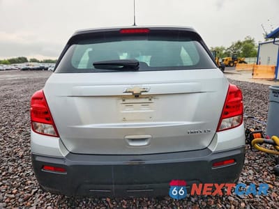 Zdjęcie 6 z 13 samochodu: 2015 CHEVROLET TRAX LS VIN:KL7CJKSB2FB096874 - miniatura