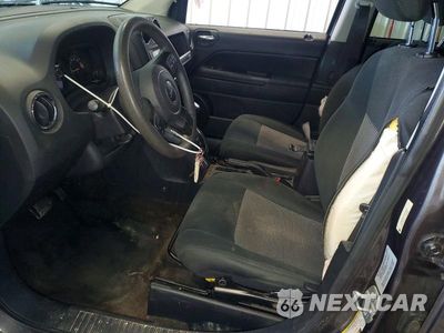 Zdjęcie 7 z 13 samochodu: 2015 JEEP COMPASS SPORT VIN:1C4NJCBA1FD379747 - miniatura