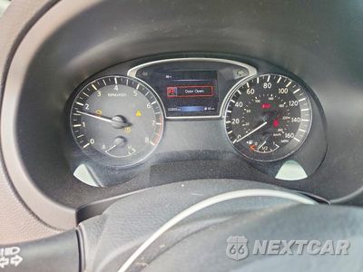 Zdjęcie 9 z 12 samochodu: 2017 NISSAN ALTIMA 2.5 S VIN:1N4AL3AP8HN345452 - miniatura