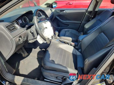Zdjęcie 7 z 12 samochodu: 2013 VOLKSWAGEN JETTA SEL VIN:3VWLX7AJ7DM389731 - miniatura