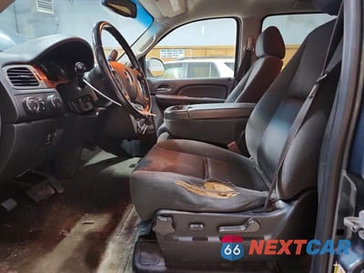 Zdjęcie 7 z 13 samochodu: 2009 GMC YUKON XL K1500 SLE VIN:1GKFK26349R205710 - miniatura