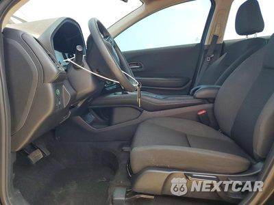 Zdjęcie 7 z 12 samochodu: 2020 HONDA HR-V LX VIN:3CZRU5H3XLM710607 - miniatura