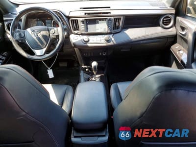 Zdjęcie 8 z 13 samochodu: 2016 TOYOTA RAV4 SE VIN:JTMJFREV2GJ052942 - miniatura