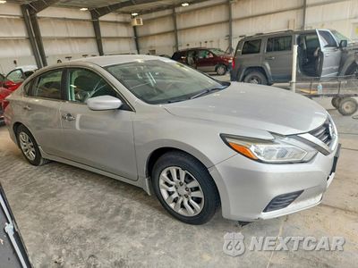 Czwarte zdjęcie samochodu z boku: 2018 NISSAN ALTIMA 2.5 S VIN:1N4AL3AP9JC288552 - miniatura