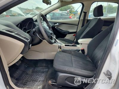 Zdjęcie 7 z 12 samochodu: 2017 FORD FOCUS SE VIN:1FADP3K22HL272837 - miniatura