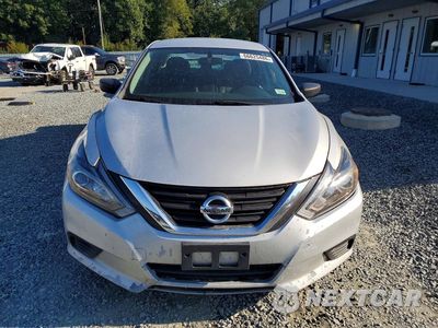 Piąte zdjęcie samochodu w środku: 2016 NISSAN ALTIMA 2.5 S VIN:1N4AL3AP3GN328427 - miniatura
