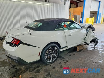 Trzecie zdjęcie samochodu z tyłu: 2025 FORD MUSTANG VIN:1FAGP8UH6S5117361 - miniatura