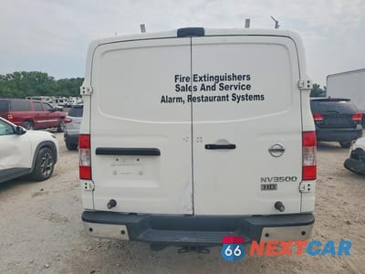 Zdjęcie 6 z 12 samochodu: 2012 NISSAN NV 2500 HD S VIN:1N6AF0KX9CN109803 - miniatura