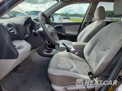 Zdjęcie 7 z 13 samochodu: 2011 TOYOTA RAV4 BASE VIN:2T3ZF4DVXBW095846 - miniatura
