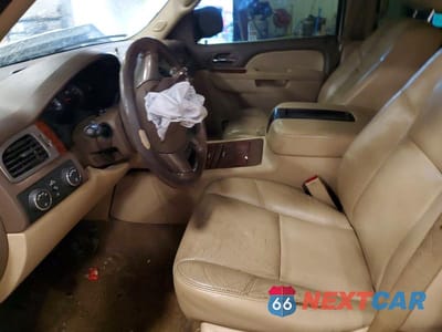 Zdjęcie 7 z 12 samochodu: 2013 CHEVROLET SUBURBAN K1500 LTZ VIN:1GNSKKE76DR131253 - miniatura