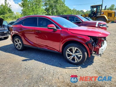 Czwarte zdjęcie samochodu z boku: 2026 LEXUS RX 350 PREMIUM VIN:2T2BAMBA6TC076086 - miniatura