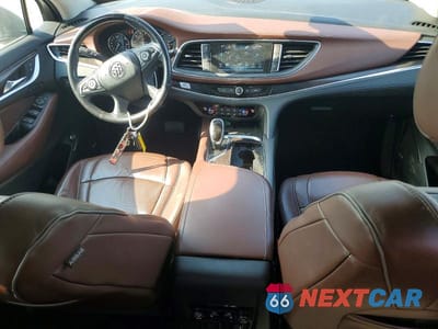 Zdjęcie 8 z 13 samochodu: 2018 BUICK ENCLAVE AVENIR VIN:5GAEVCKWXJJ182233 - miniatura