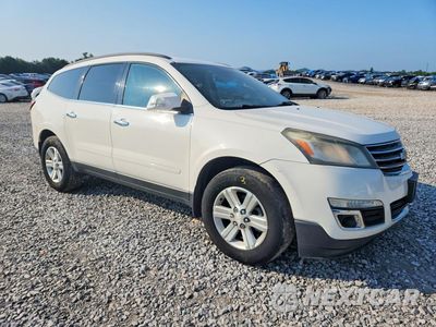 Czwarte zdjęcie samochodu z boku: 2013 CHEVROLET TRAVERSE LT VIN:1GNKVGKD7DJ216258 - miniatura