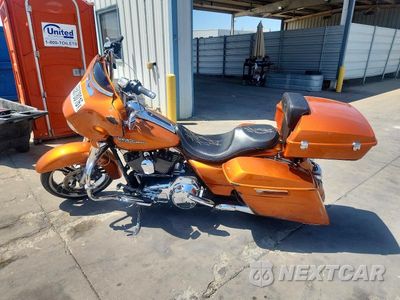 Trzecie zdjęcie samochodu z tyłu: 2014 HARLEY-DAVIDSON FLHXS STREET GLIDE SPECIAL VIN:1HD1KRM15EB627924 - miniatura