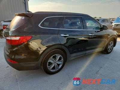 Trzecie zdjęcie samochodu z tyłu: 2016 HYUNDAI SANTA FE VIN:KM8SM4HF4GU148714 - miniatura