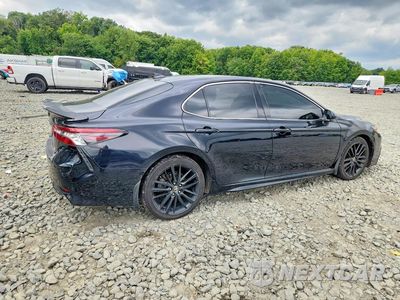 Trzecie zdjęcie samochodu z tyłu: 2022 TOYOTA CAMRY XSE VIN:4T1K31AK4NU575798 - miniatura