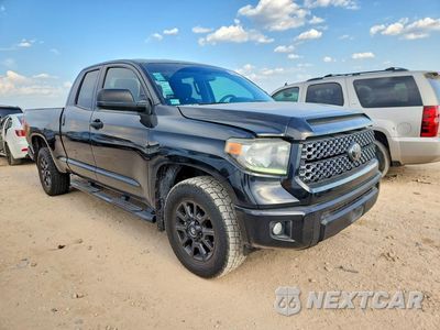 Czwarte zdjęcie samochodu z boku: 2021 TOYOTA TUNDRA SR5 VIN:5TFRY5F1XMX279404 - miniatura