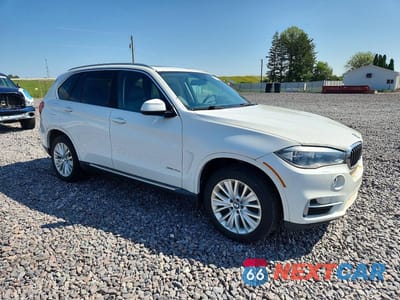Czwarte zdjęcie samochodu z boku: 2016 BMW X5 XDR40E VIN:5UXKT0C54G0F74829 - miniatura