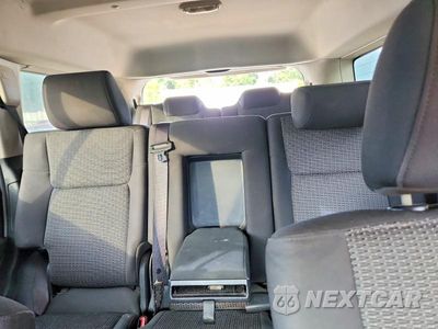 Zdjęcie 10 z 13 samochodu: 2010 JEEP COMMANDER SPORT VIN:1J4RG4GK2AC110009 - miniatura