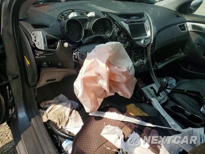 Zdjęcie 8 z 12 samochodu: 2013 HYUNDAI ELANTRA LIMITED VIN:5NPDH4AE0DH435329 - miniatura