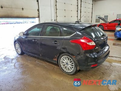 Drugie zdjęcie samochodu z przodu: 2013 FORD FOCUS TITANIUM VIN:1FADP3N24DL304015 - miniatura