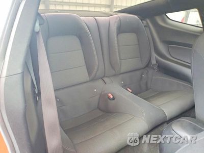 Zdjęcie 10 z 13 samochodu: 2016 FORD MUSTANG VIN:1FA6P8AM1G5331520 - miniatura