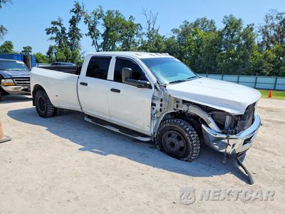 Czwarte zdjęcie samochodu z boku: 2018 RAM 3500 ST VIN:3C63RRGL0JG339269 - miniatura