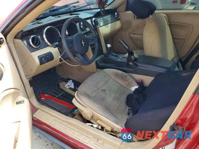 Zdjęcie 8 z 12 samochodu: 2005 FORD MUSTANG VIN:1ZVFT80N455157405 - miniatura