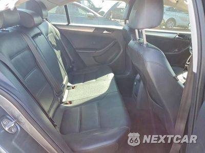 Zdjęcie 10 z 12 samochodu: 2015 VOLKSWAGEN JETTA SE VIN:3VWD17AJ2FM323077 - miniatura