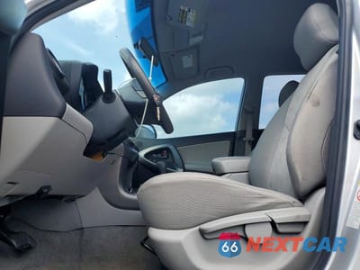 Zdjęcie 7 z 12 samochodu: 2010 TOYOTA RAV4 BASE VIN:JTMZF4DV7AD023854 - miniatura