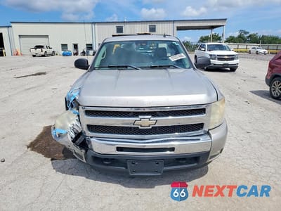 Piąte zdjęcie samochodu w środku: 2009 CHEVROLET SILVERADO K1500 LT VIN:2GCEK290691135676 - miniatura