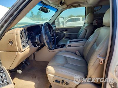 Zdjęcie 7 z 13 samochodu: 2006 CHEVROLET SILVERADO K2500 HEAVY DUTY VIN:1GCHK23D56F156936 - miniatura