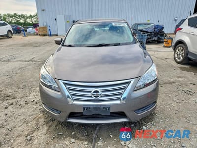 Piąte zdjęcie samochodu w środku: 2015 NISSAN SENTRA SV VIN:3N1AB7APXFL679910 - miniatura