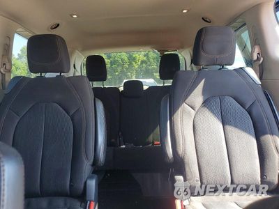 Zdjęcie 10 z 13 samochodu: 2020 CHRYSLER PACIFICA TOURING VIN:2C4RC1FG6LR128696 - miniatura