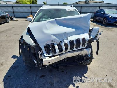 Piąte zdjęcie samochodu w środku: 2015 JEEP CHEROKEE LATITUDE VIN:1C4PJLCB8FW759768 - miniatura