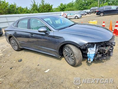 Czwarte zdjęcie samochodu z boku: 2025 HYUNDAI SONATA HYBRID SEL VIN:KMHL34JJ6SA111180 - miniatura