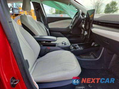 Zdjęcie 7 z 12 samochodu: 2021 FORD MUSTANG MACH-E PREMIUM VIN:3FMTK3R70MMA27786 - miniatura