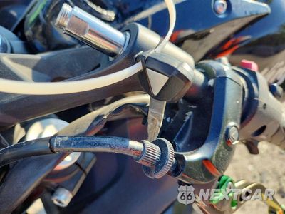 Zdjęcie 8 z 9 samochodu: 2019 KAWASAKI EX650 J VIN:JKAEXEJ12KDA03111 - miniatura