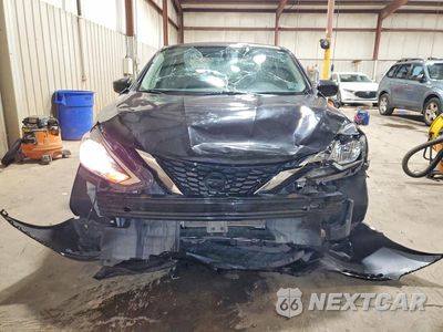 Piąte zdjęcie samochodu w środku: 2017 NISSAN SENTRA SV VIN:3N1AB7AP0HL680583 - miniatura