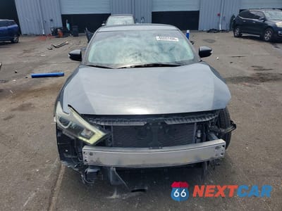 Piąte zdjęcie samochodu w środku: 2018 NISSAN MAXIMA 3.5 SV VIN:1N4AA6AP3JC367741 - miniatura