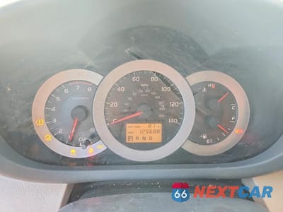 Zdjęcie 9 z 13 samochodu: 2006 TOYOTA RAV4 VIN:JTMZD33V866013234 - miniatura