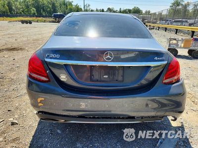 Zdjęcie 6 z 13 samochodu: 2015 MERCEDES-BENZ C 300 4MATIC VIN:55SWF4KBXFU091348 - miniatura