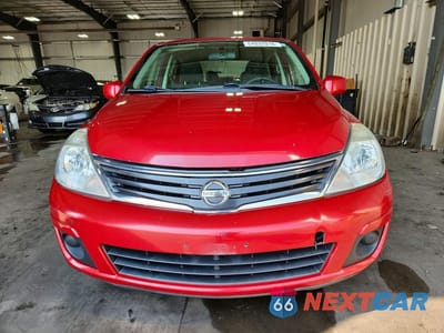 Piąte zdjęcie samochodu w środku: 2010 NISSAN VERSA 1.8 S VIN:3N1BC1AP0AL381079 - miniatura