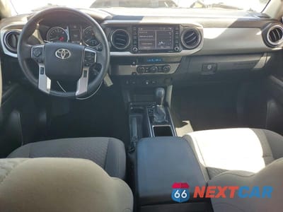 Zdjęcie 8 z 12 samochodu: 2022 TOYOTA TACOMA SR5 V6 VIN:3TMAZ5CN6NM173685 - miniatura