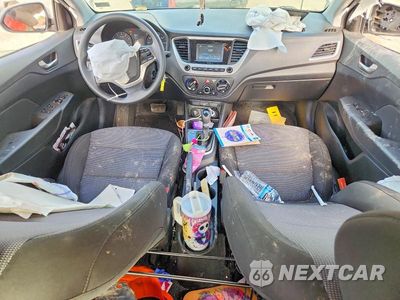 Zdjęcie 8 z 12 samochodu: 2022 HYUNDAI ACCENT SE VIN:3KPC24A69NE161009 - miniatura