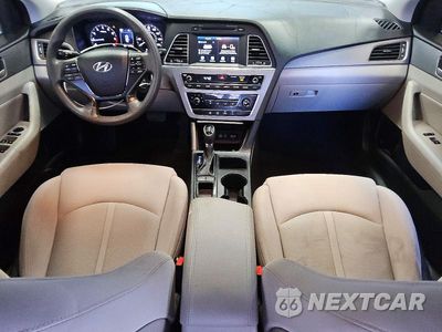 Zdjęcie 8 z 12 samochodu: 2016 HYUNDAI SONATA ECO VIN:5NPE24AA9GH426667 - miniatura