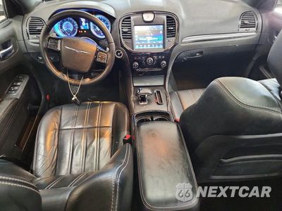 Zdjęcie 8 z 13 samochodu: 2014 CHRYSLER 300 S VIN:2C3CCAGG5EH353032 - miniatura